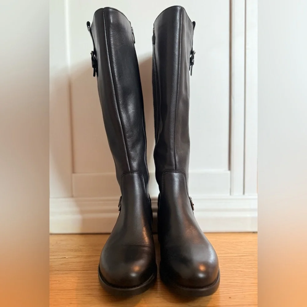 NWOT La Canadienne Designer Women’s Jimmy Equestrian Knee-High Boot. Size 9